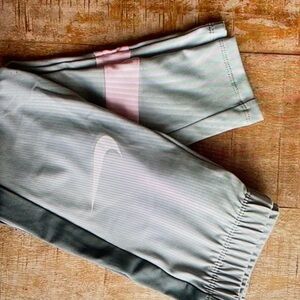 Nike Girls Leggings size 4T